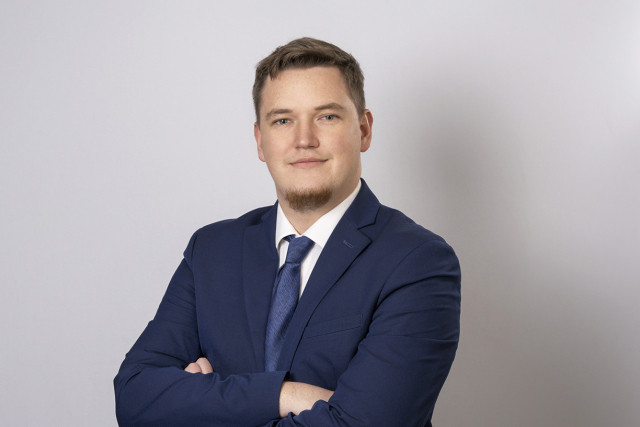 Headshot of Adam Majewski